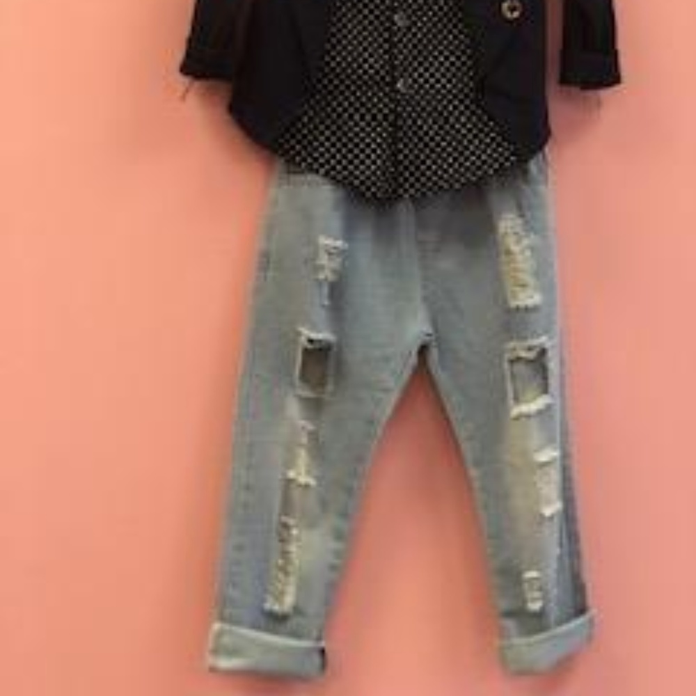 Unisex  distressed jeans